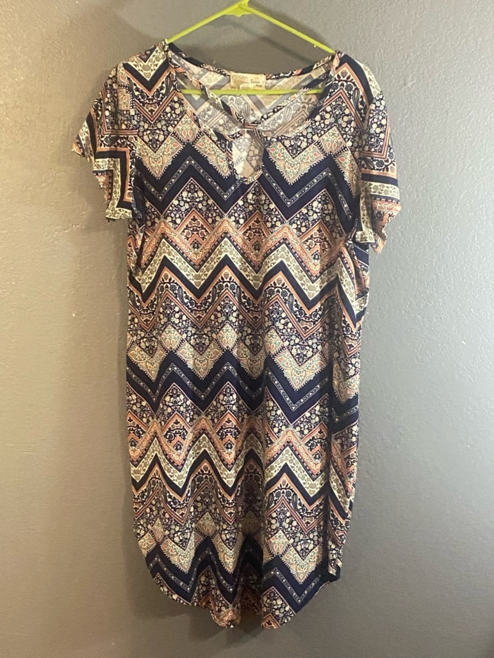 Sauci Plus Chevron Tie-Neck Tunic Dress in Navy and Peach